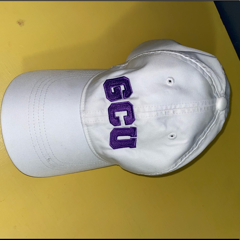 White GCU Nike hat